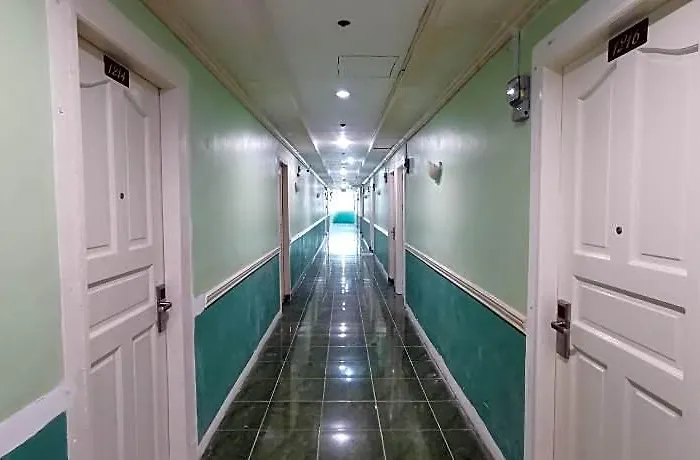Hotel Metro Park 2*
